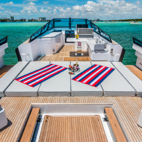 Rivellini Design - Evo 43 - Evo Yachts - beach area