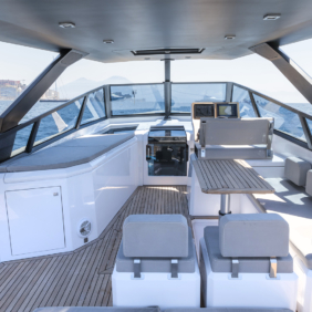 Rivellini Design - Evo 43 - Evo Yachts - bow view