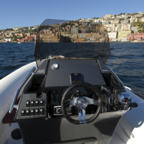 consolle gommone Valerio Rivellini - Rivellini design - yacht design - Rivellini Yacht Design -